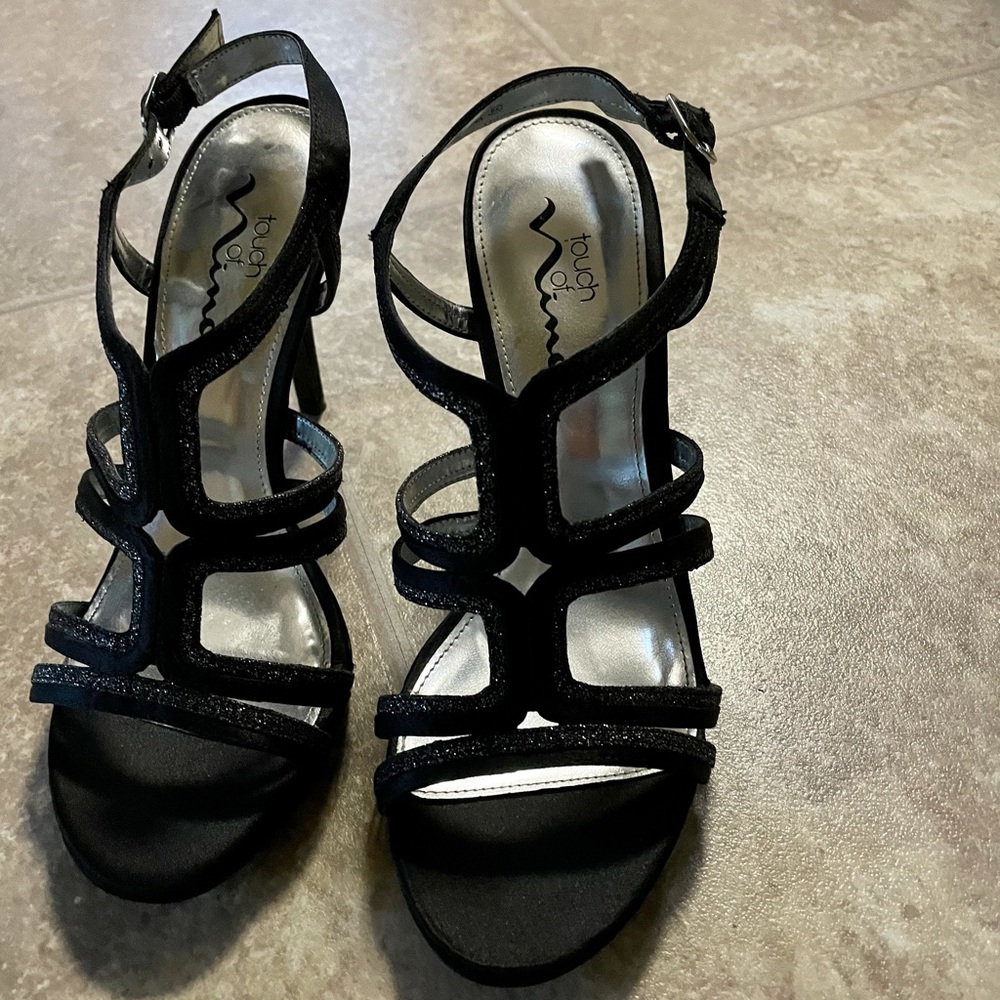 Touch of Nina Black Heels with Glitter Accent